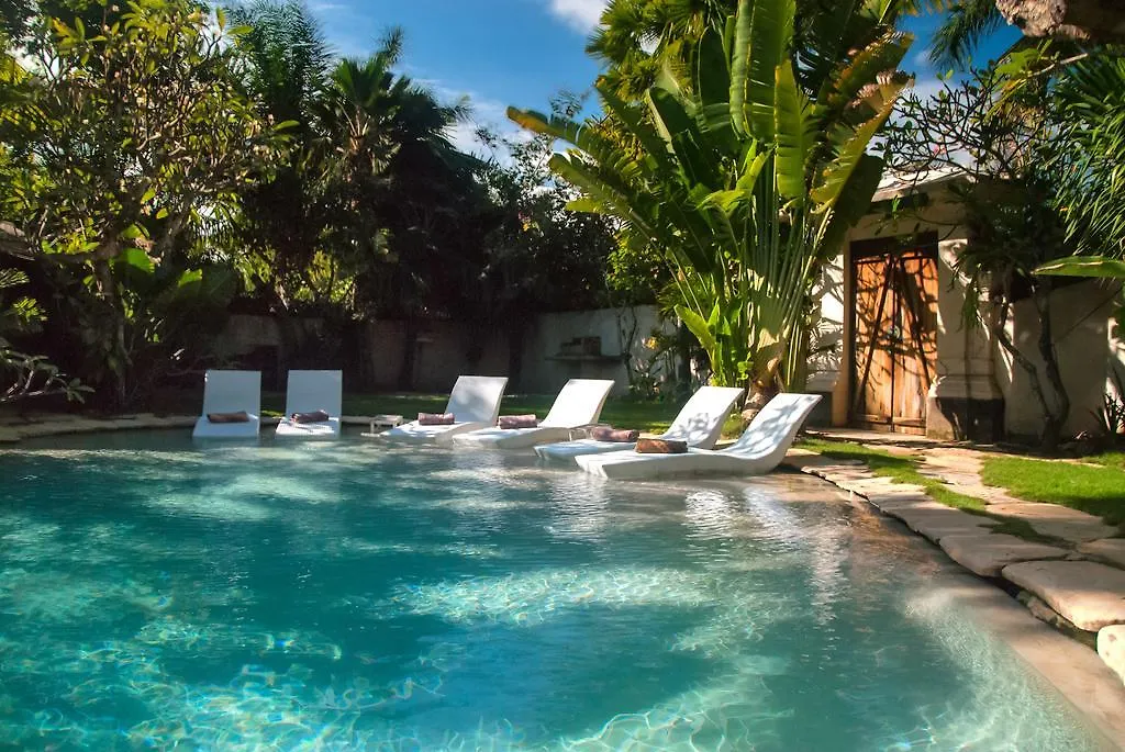 Phinisi Villas - Seminyak Beach