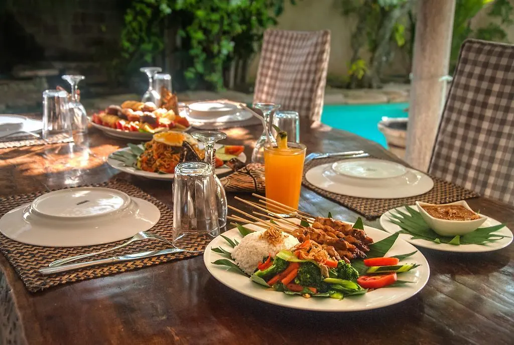 Phinisi Villas - Seminyak Beach