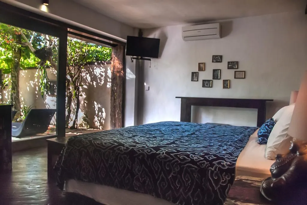Phinisi Villas - Seminyak Beach  Seminyak (Bali)