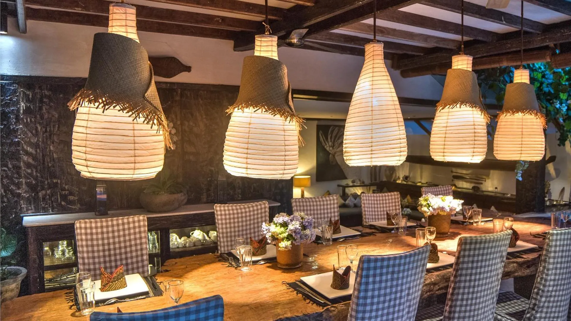 Phinisi Villas - Seminyak Beach