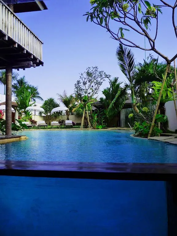Phinisi Villas - Seminyak Beach