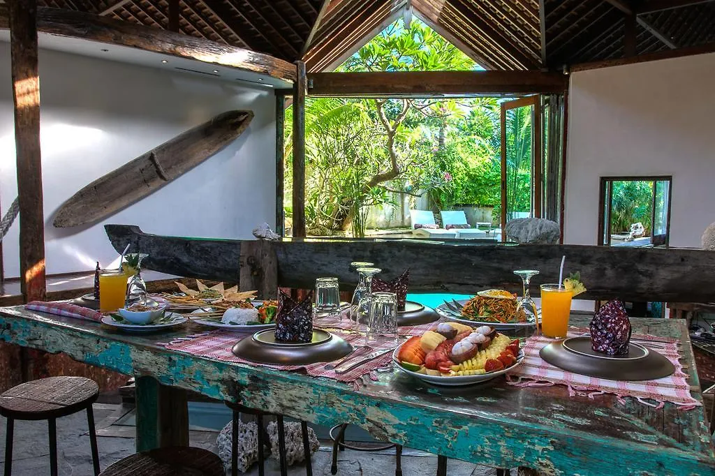 Phinisi Villas - Seminyak Beach