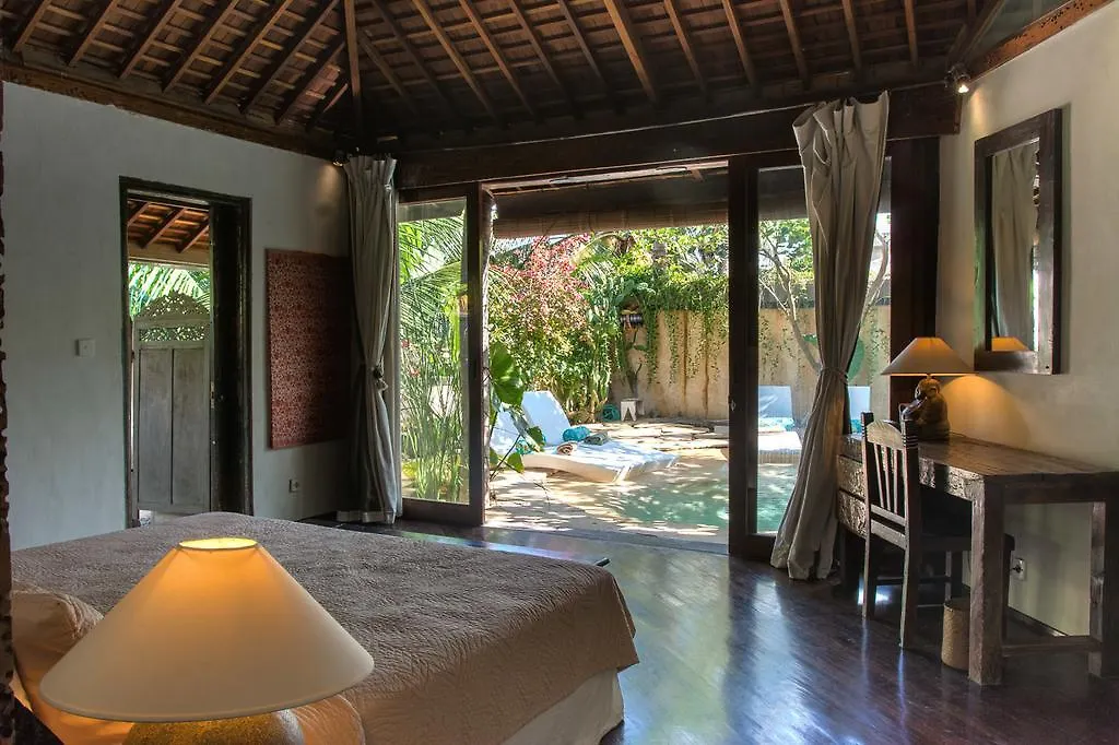 Phinisi Villas - Seminyak Beach Indonesia