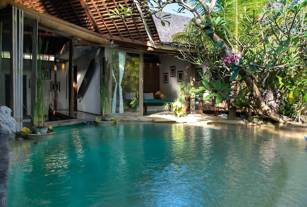 Phinisi Villas - Seminyak Beach Indonesia