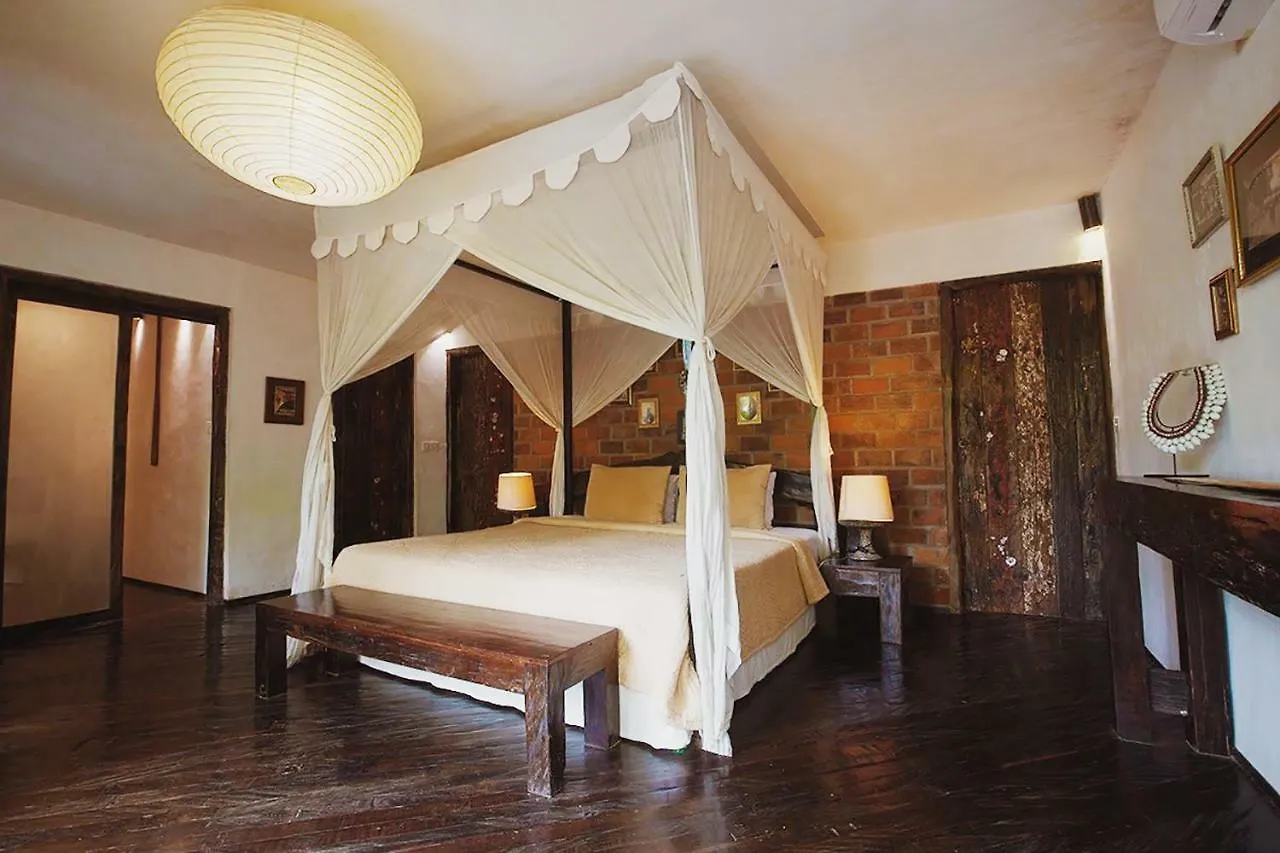 Phinisi Villas - Seminyak Beach
