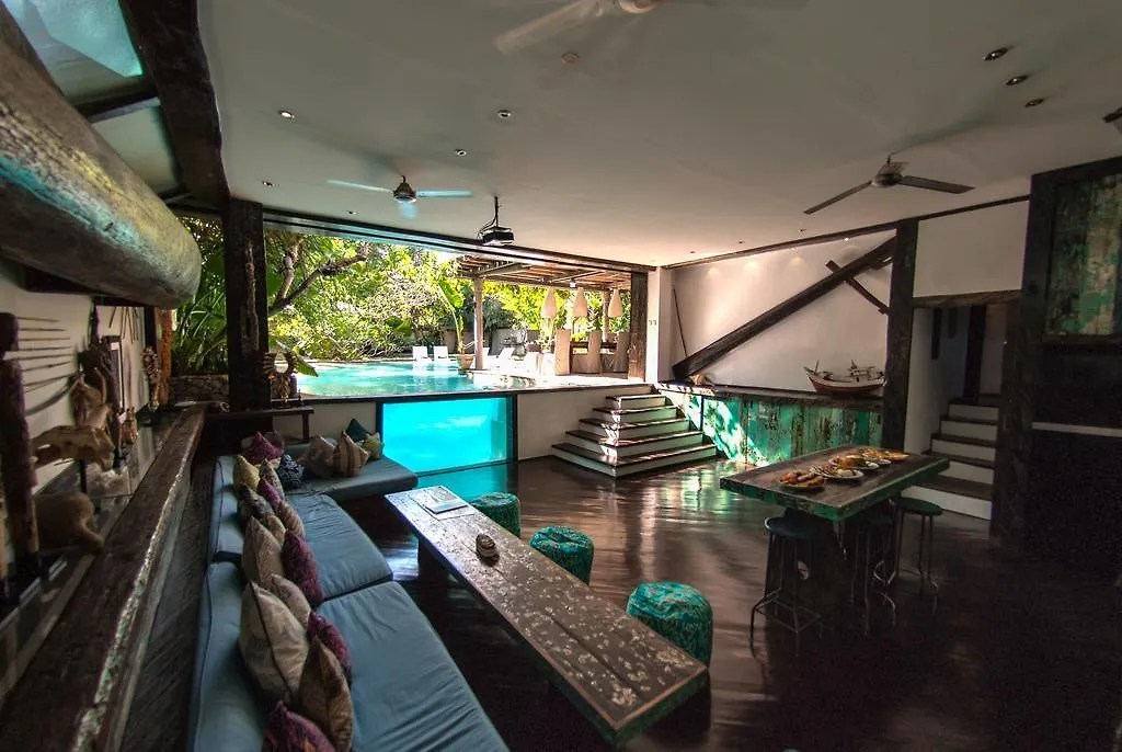Phinisi Villas - Seminyak Beach