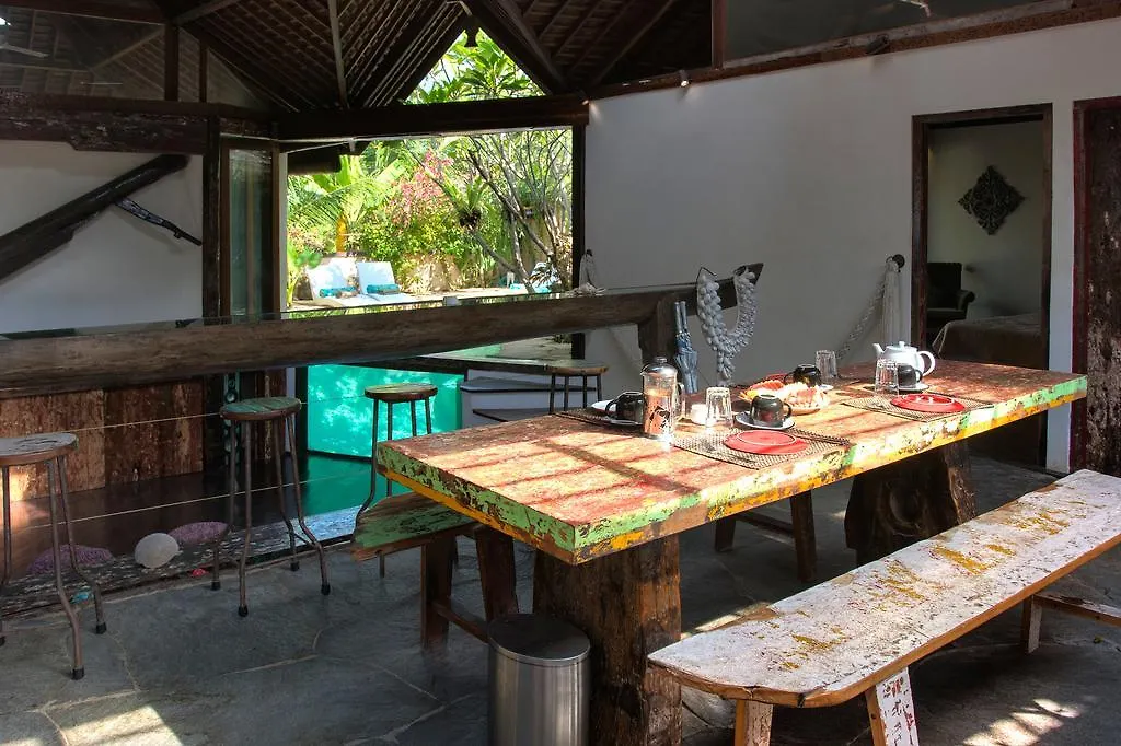 Phinisi Villas - Seminyak Beach Indonesia